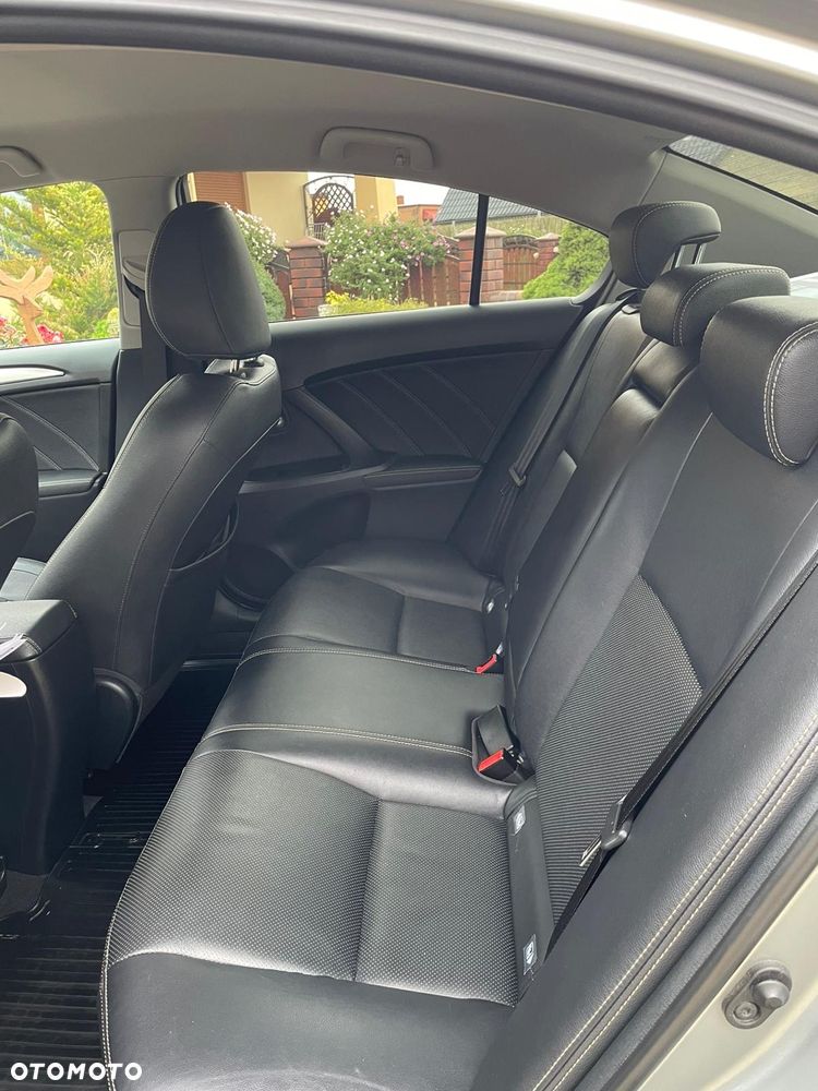 Toyota Avensis 1.8 Prestige - 12