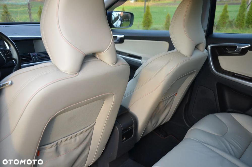 Volvo XC 60 D3 Ocean Race - 31