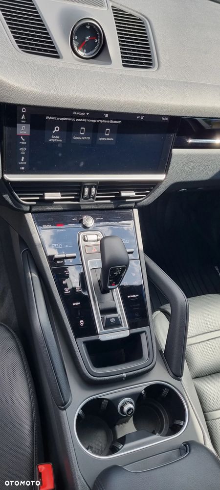 Porsche Cayenne Standard - 10