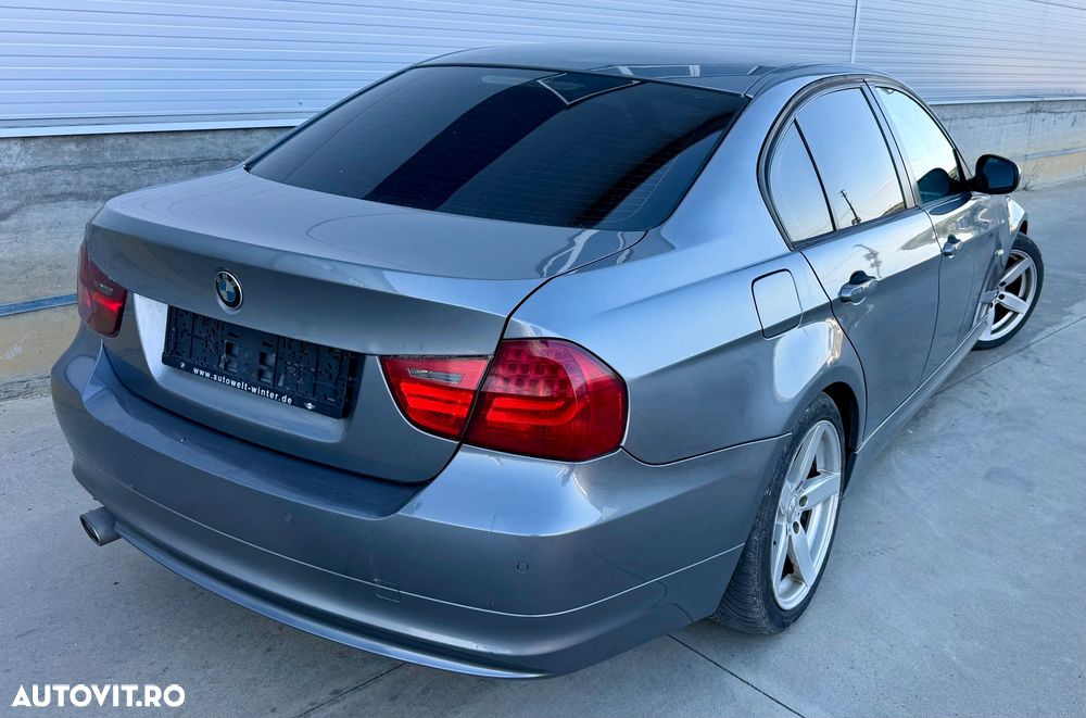 BMW Seria 3 320d DPF Aut. Edition Exclusive - 26