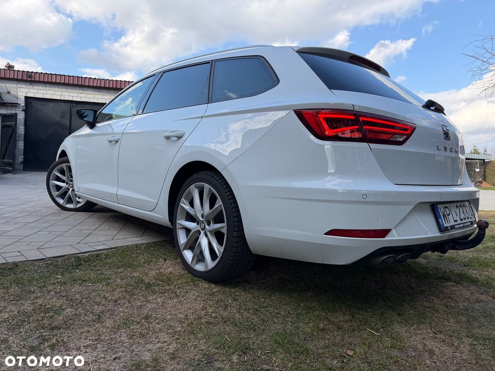 Seat Leon 2.0 TDI Xcellence S&S DSG - 4