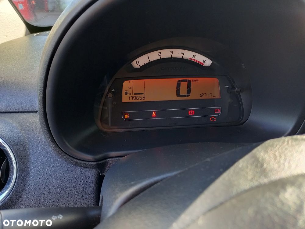 Citroën C2 1.4 HDi VTR - 8