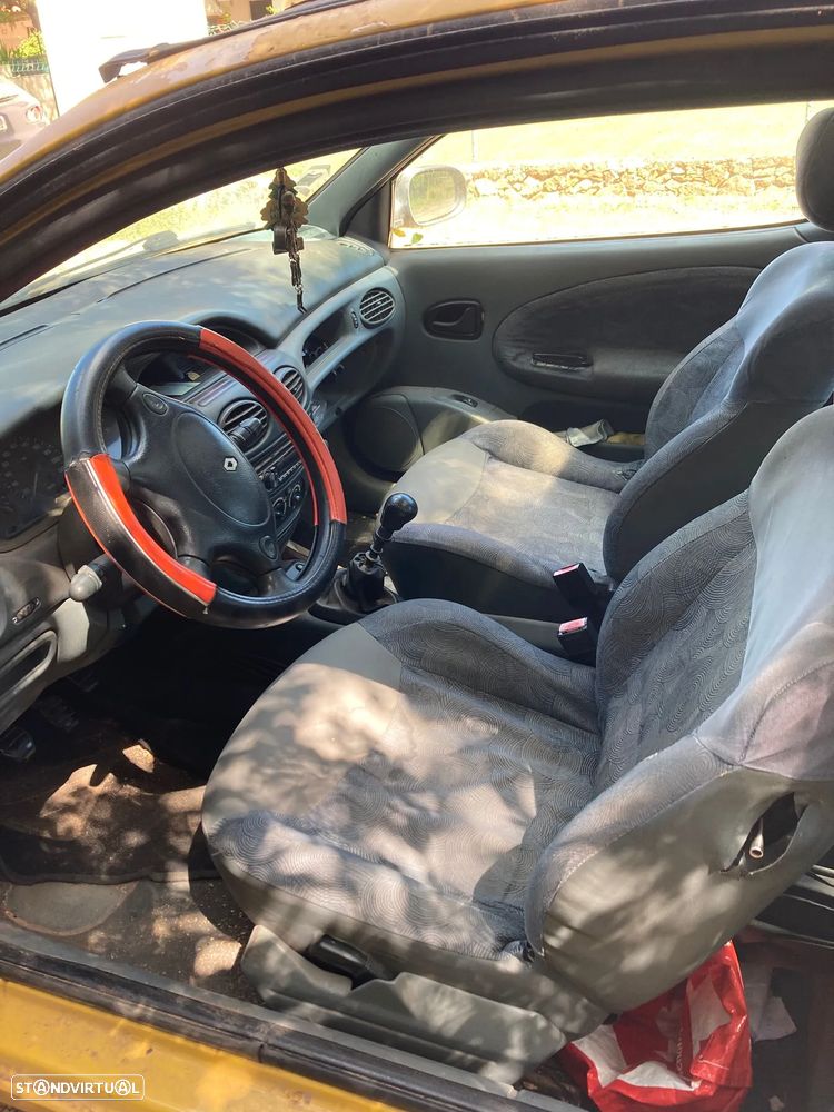 Renault Mégane Grand Coupe - 4