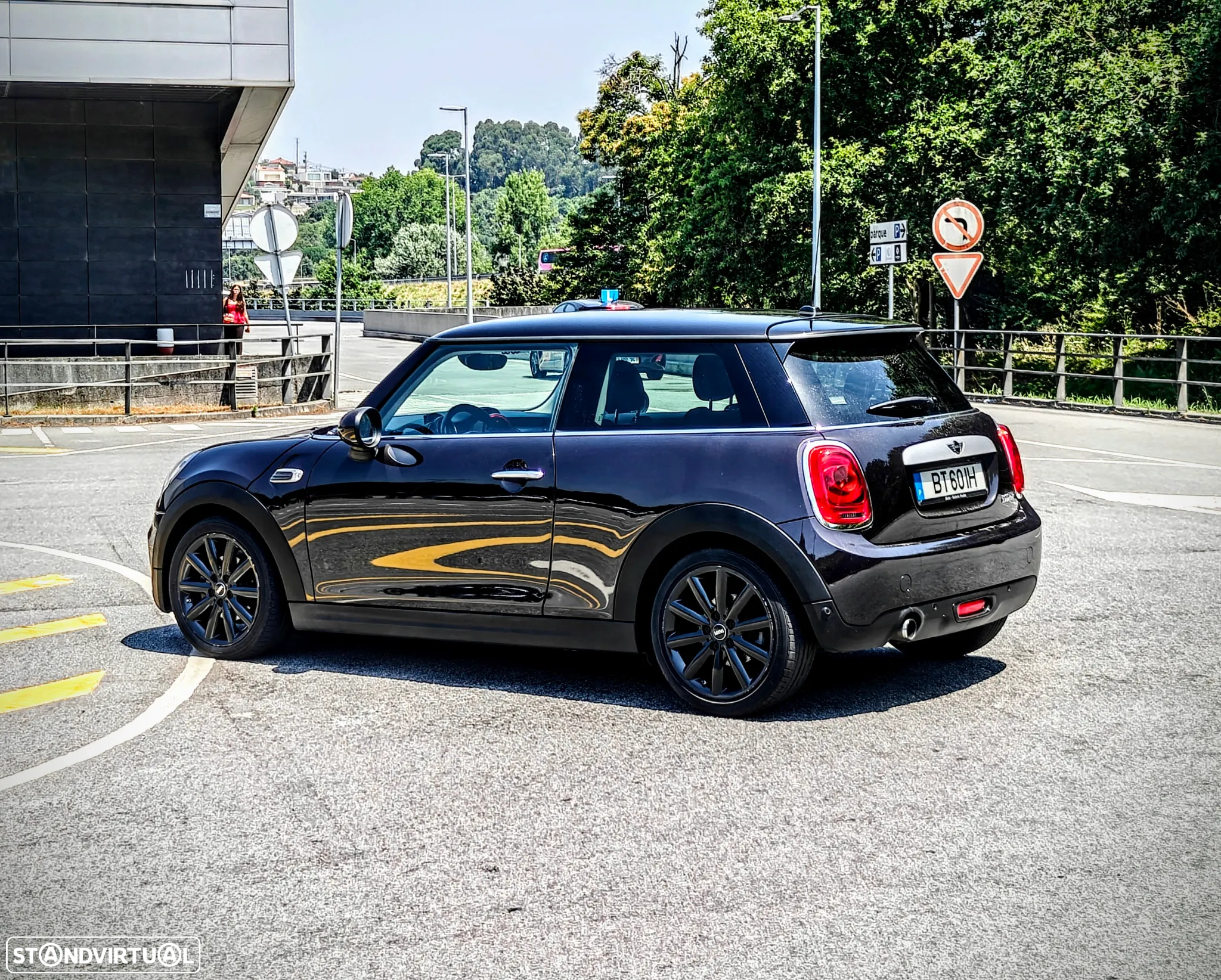MINI 3 Portas Cooper Premium Resolute Edition Auto - 12