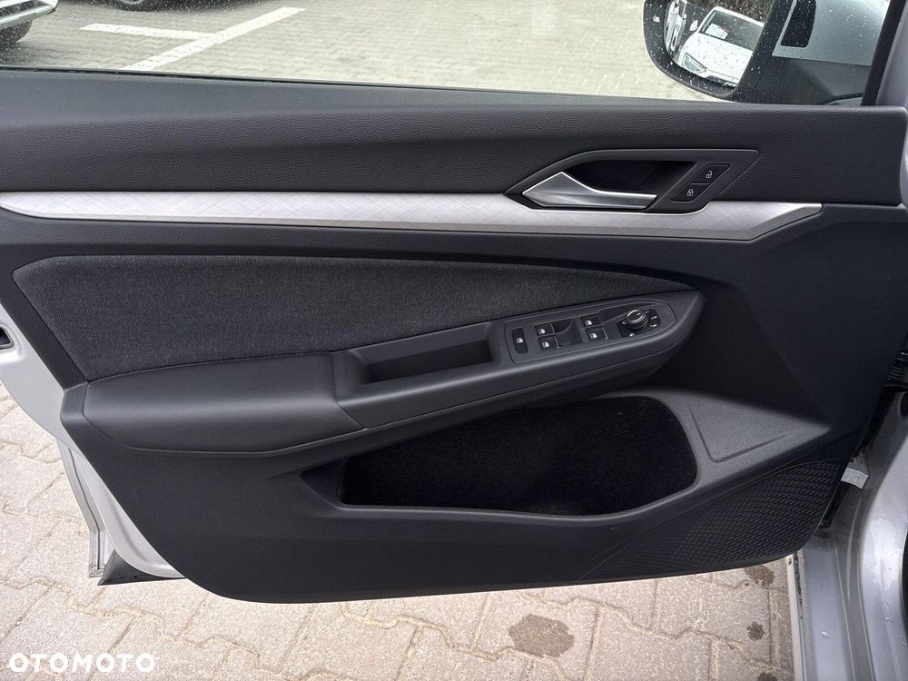 Volkswagen Golf 2.0 TDI Life - 12