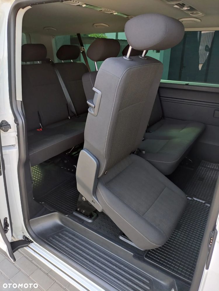 Volkswagen Caravelle 2.0 TDI L1 Highline 4Motion - 12