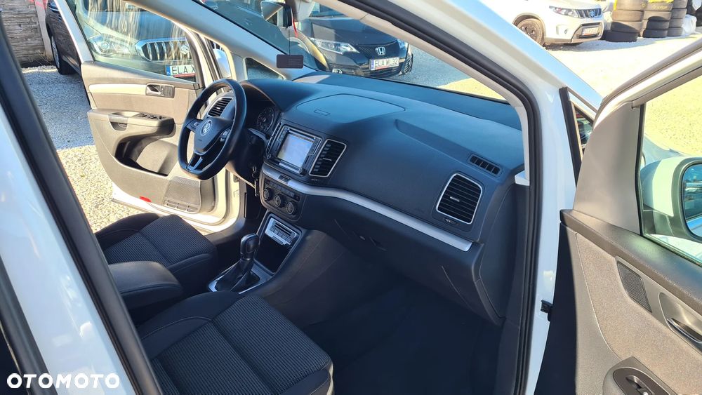 Volkswagen Sharan - 31