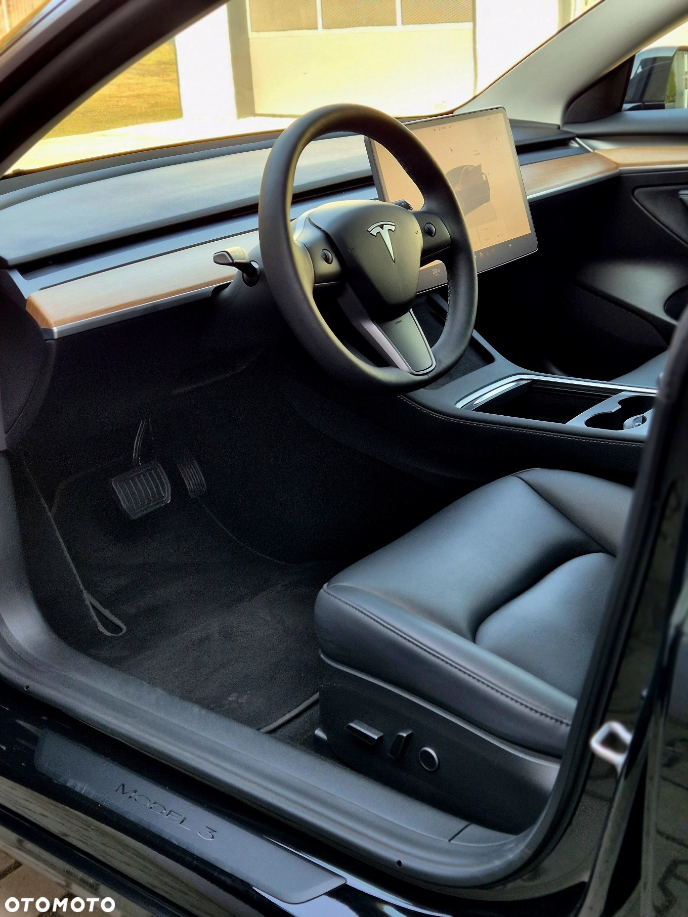 Tesla Model 3 - 15