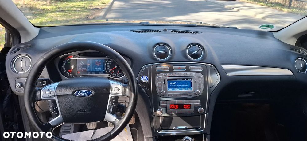 Ford Mondeo 2.0 TDCi Champions Edition - 18