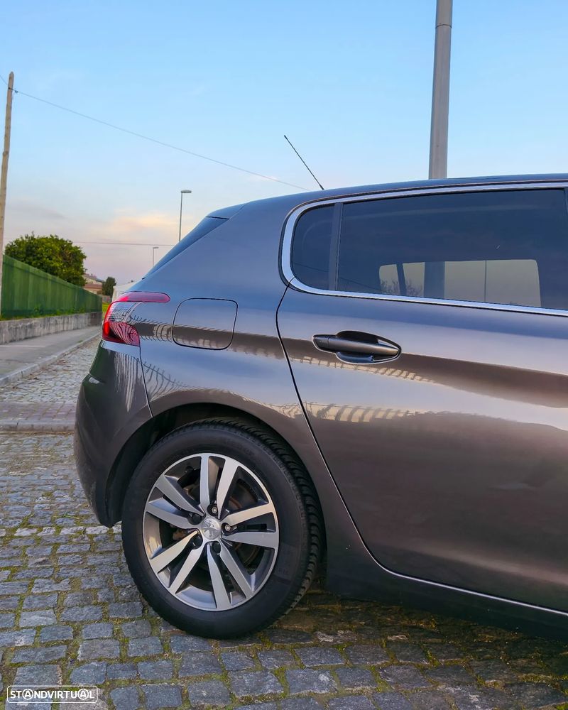 Peugeot 308 PureTech 110 Stop & Start Allure - 8