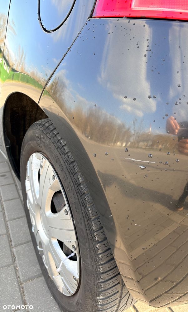 Toyota Yaris 1.3 Sol - 3