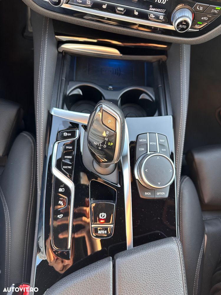 BMW Seria 5 530e xDrive Aut. M Sport Edition - 10