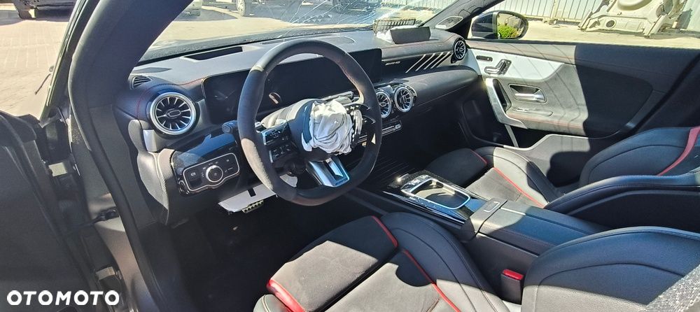 Mercedes-Benz CLA AMG 35 4Matic B AMG Speedshift 8G-DCT AMG Line Advanced Plus - 10