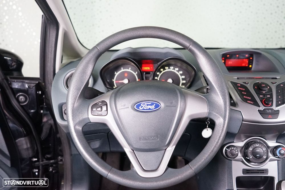 Ford Fiesta 1.25 Techno - 19