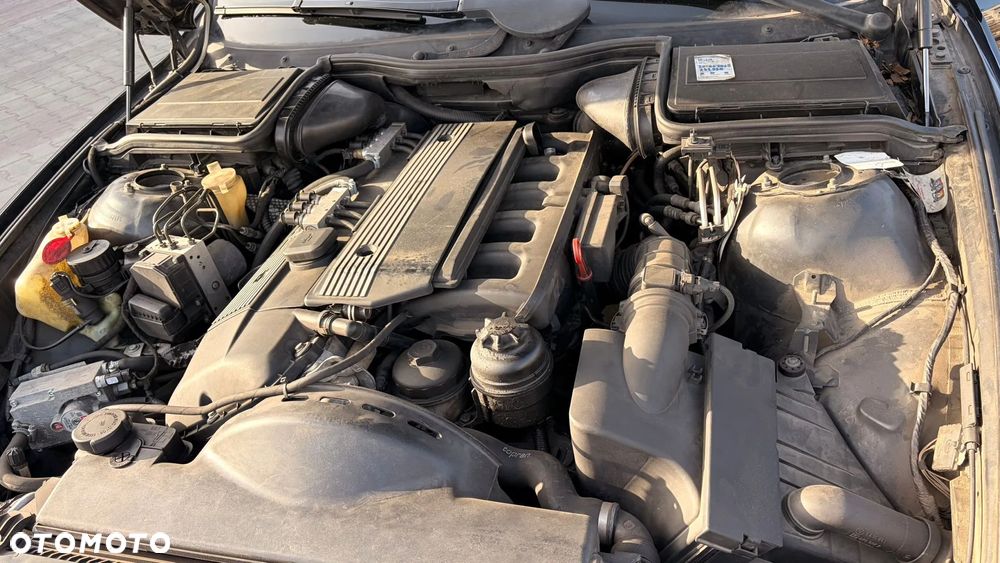 BMW Seria 5 - 16