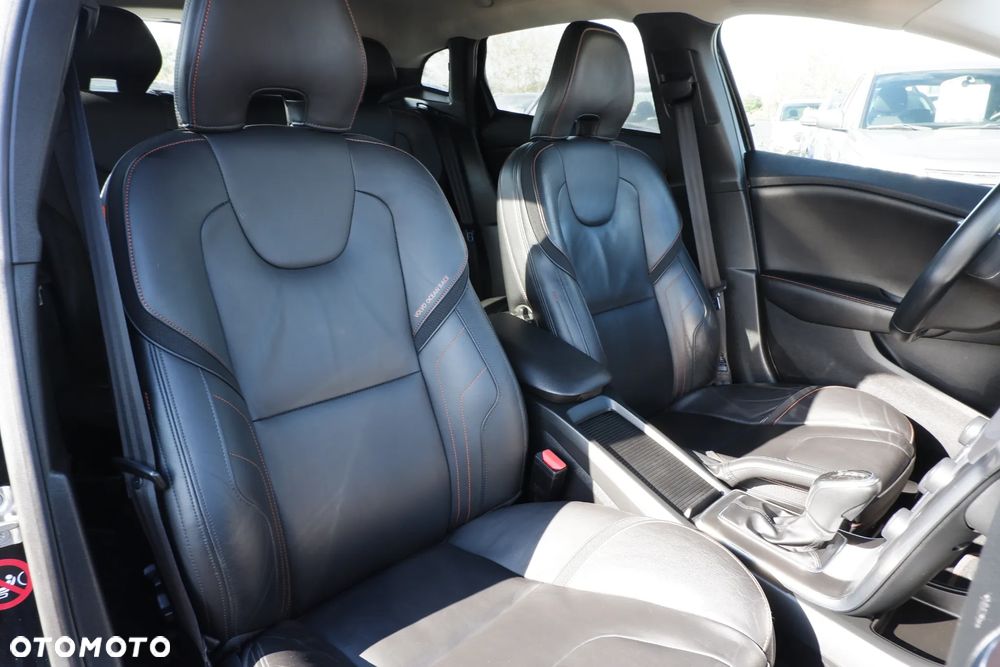 Volvo V40 D2 Powershift Ocean Race - 8