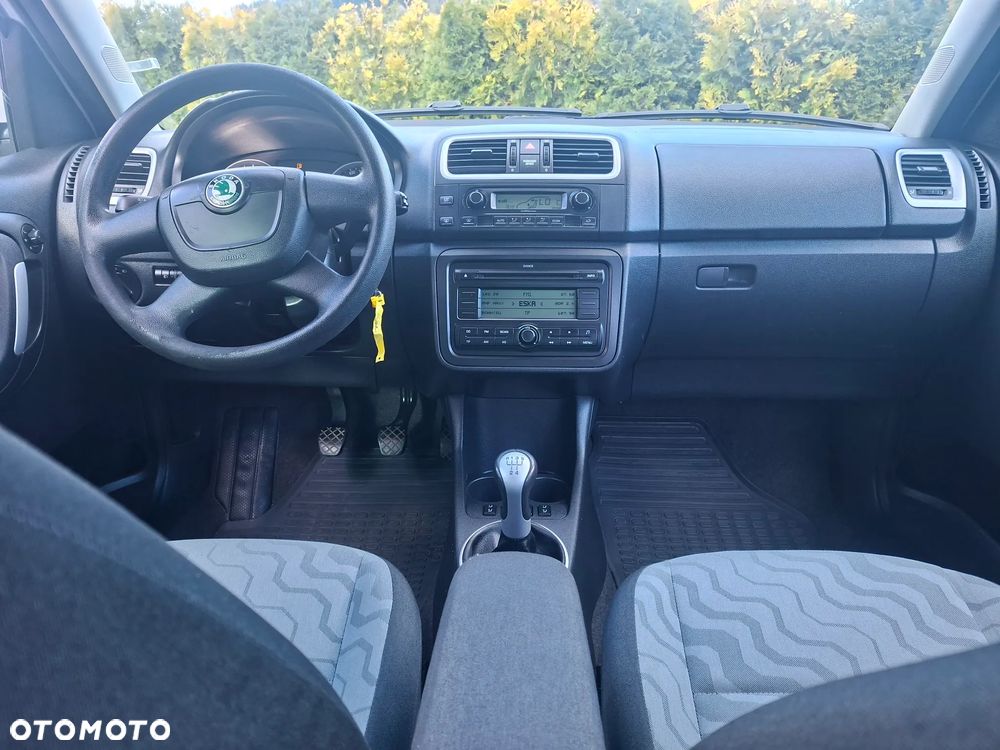 Skoda Roomster 1.4 16V Style PLUS EDITION - 9