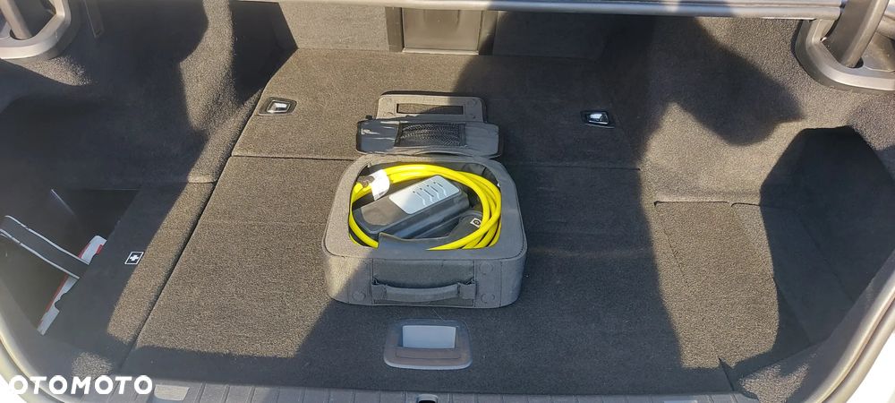 BMW Seria 7 740e iPerformance - 15