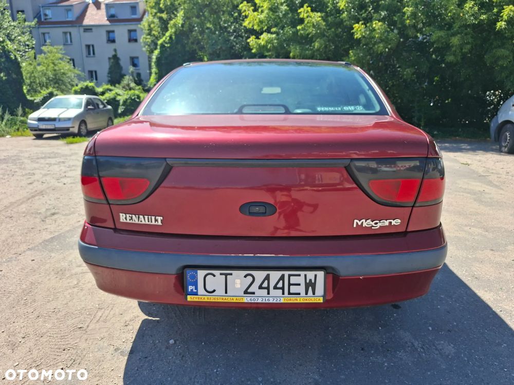 Renault Megane 1.4 RL - 4