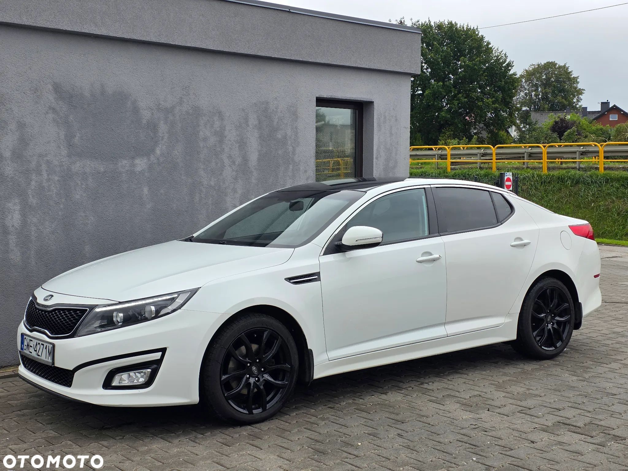 Kia Optima - 1