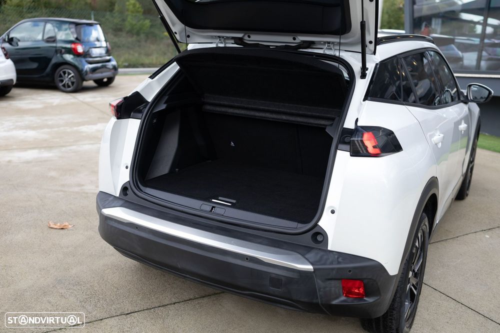 Peugeot e-2008 Allure - 39