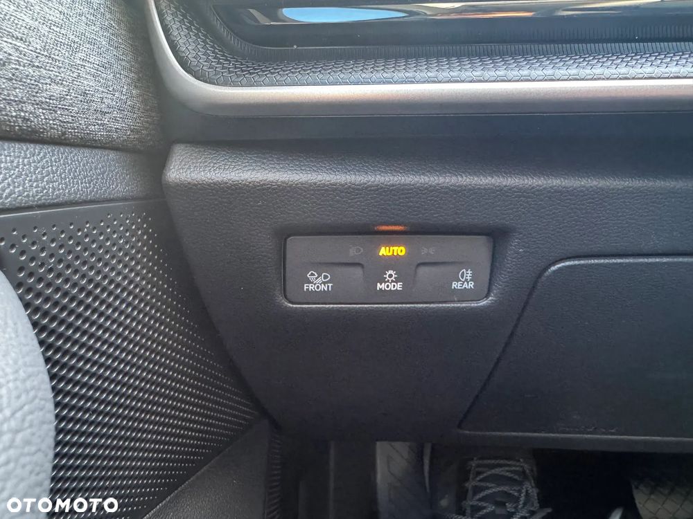 Skoda Superb 2.0 TDI SCR 4x4 Drive DSG - 21