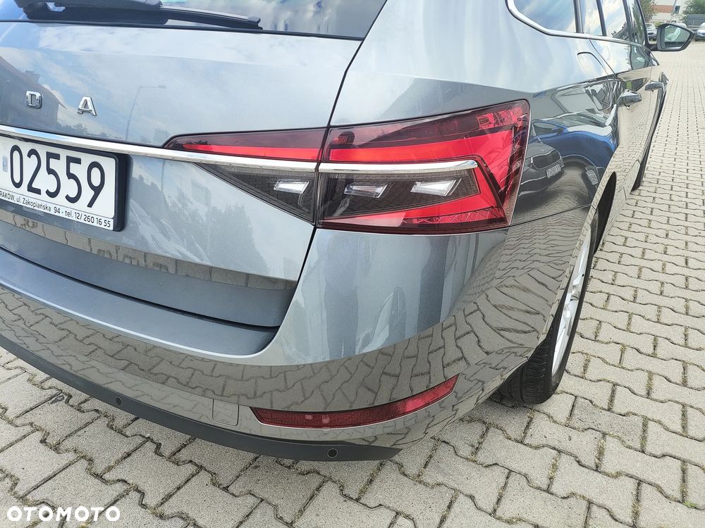 Skoda Superb 2.0 TDI SCR Style DSG - 14
