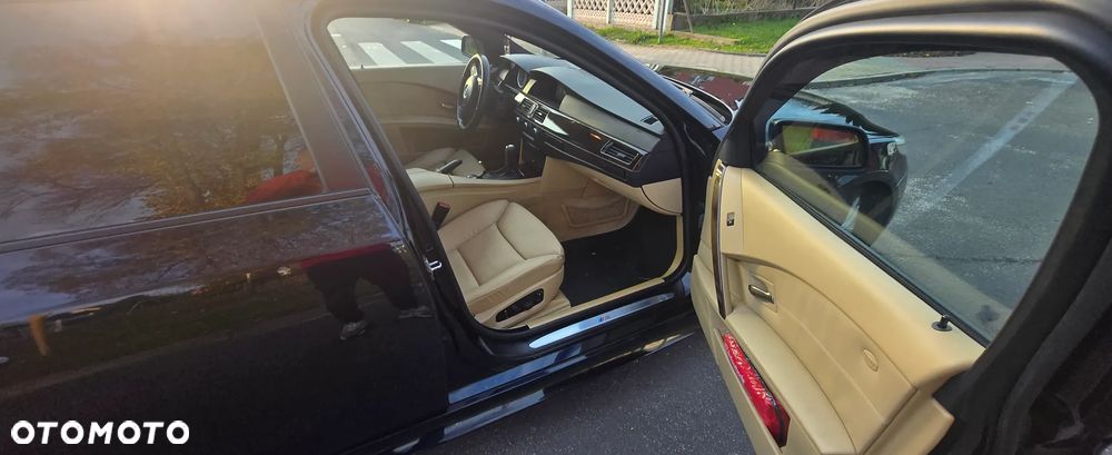 BMW Seria 5 530i - 6