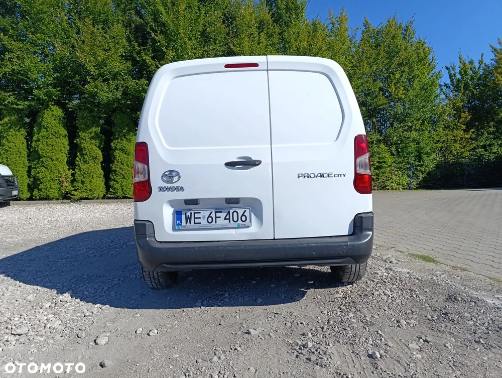 Toyota Proace City Furgon 2.3T - 11