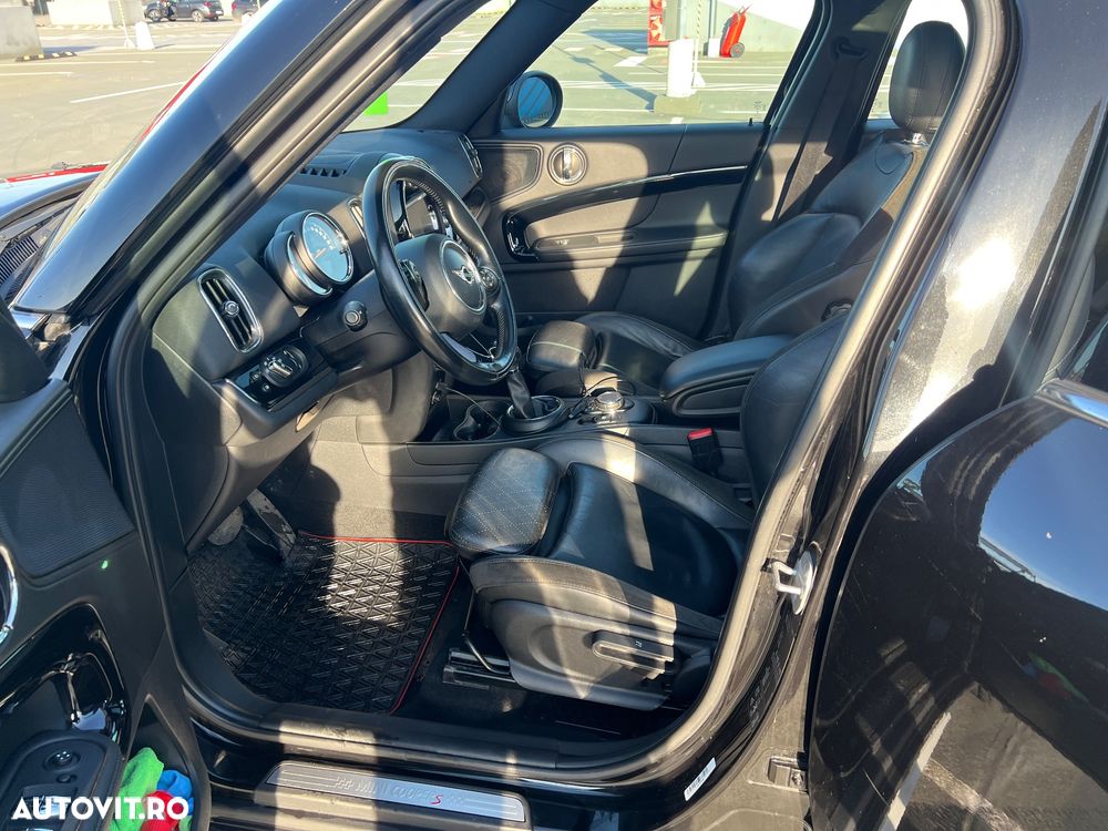 Mini Countryman Cooper SD ALL4 AT - 10