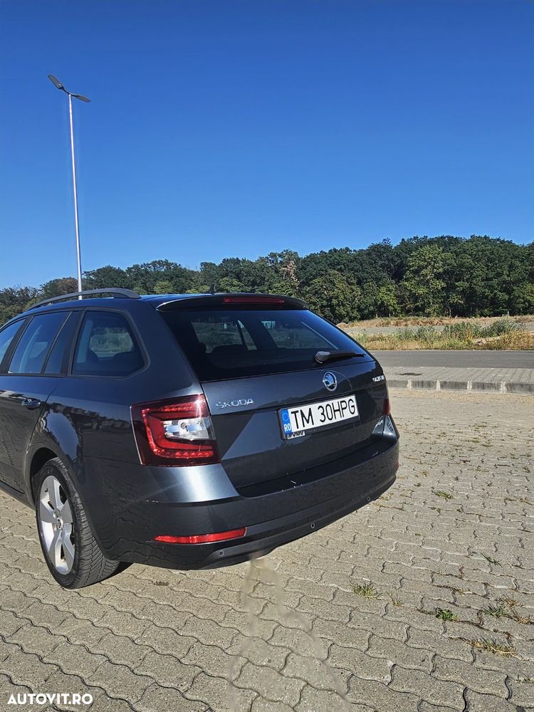 Skoda Octavia 2.0 TDI DSG Style - 5