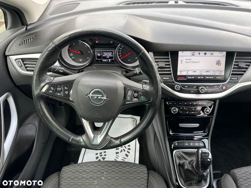 Opel Astra 1.6 CDTI Dynamic S&S - 18