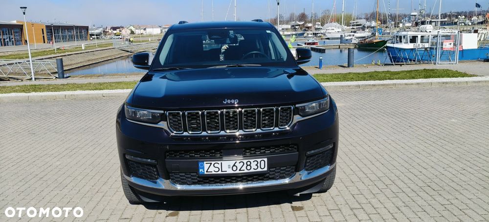 Jeep Grand Cherokee - 12