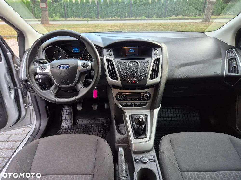Ford Focus - 33