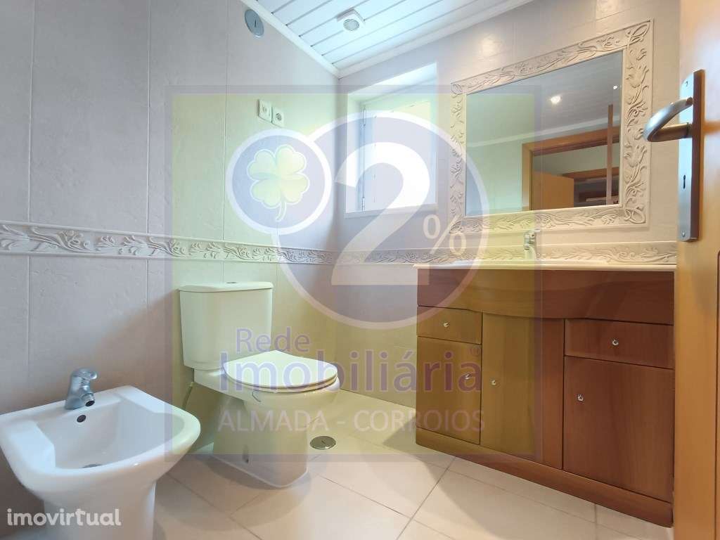 T2, arrecadação e parqueamento - Grande imagem: 5/14