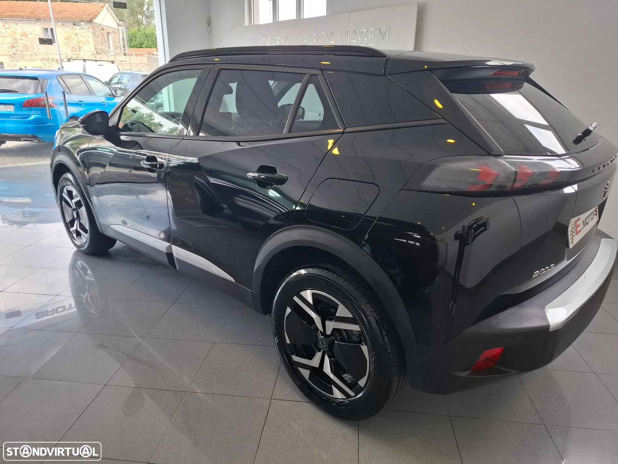 Peugeot 2008 - 4