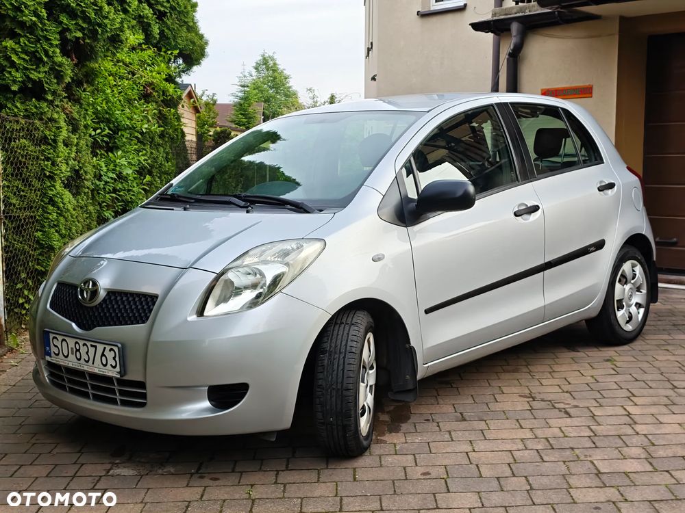 Toyota Yaris 1.0 Luna A/C - 1