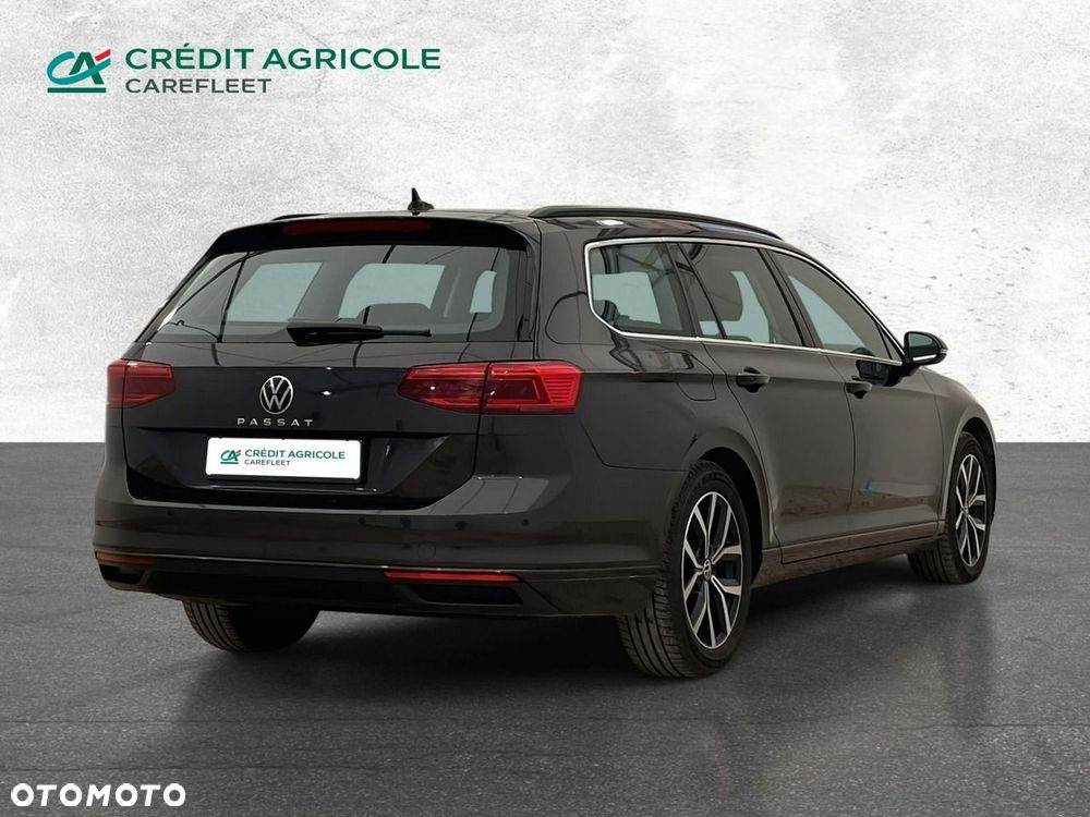 Volkswagen Passat - 6