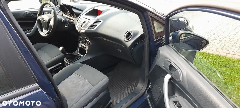 Ford Fiesta 1.6 TDCi DPF Silver X plus - 6