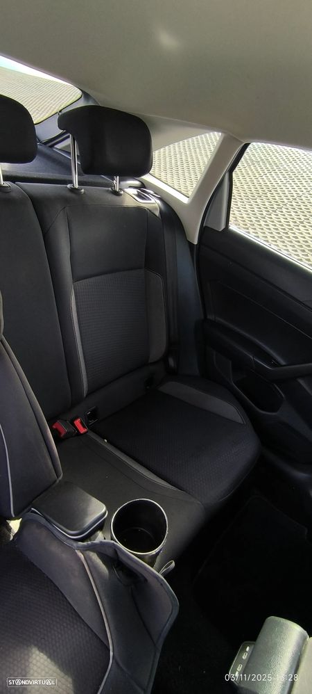 VW Taigo 1.0 TSI - 16