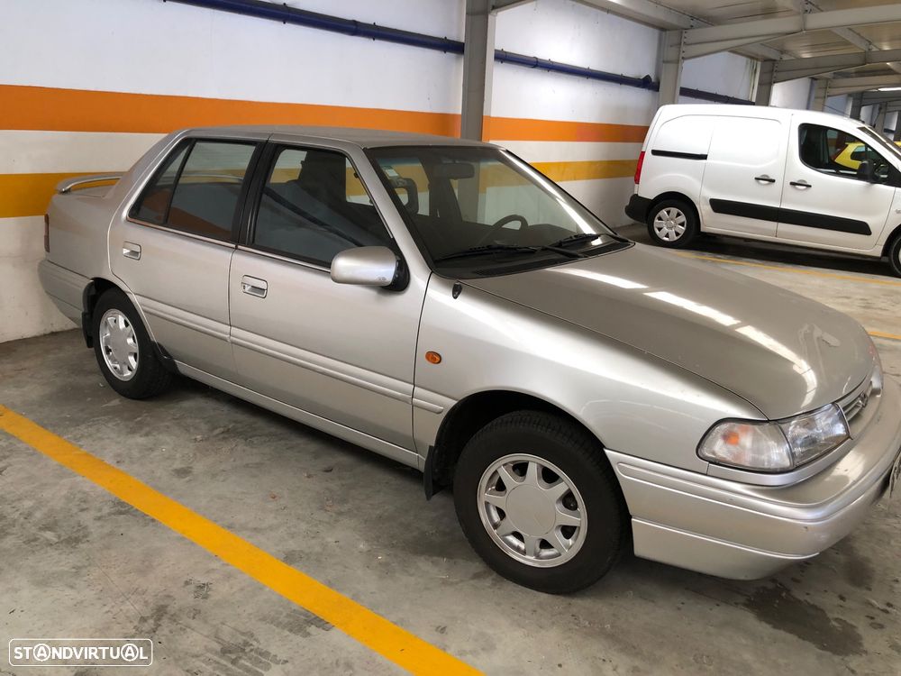 Hyundai Pony 1.3 GLS - 9
