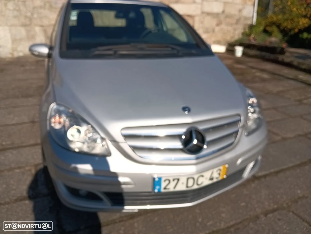 Mercedes-Benz B 150 - 1