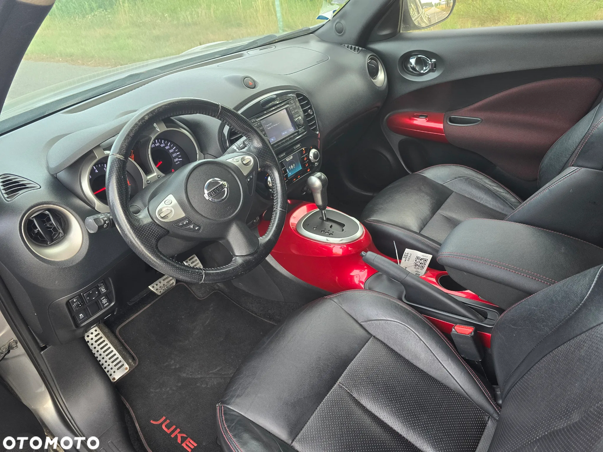 Nissan Juke 1.6 DIG-T Acenta 4WD Xtronic - 17