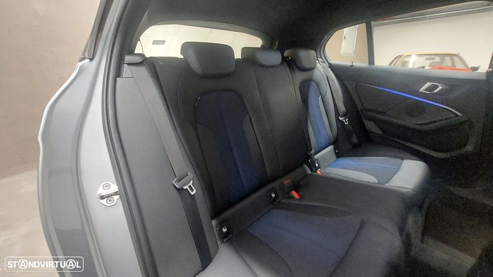 BMW 116 d Pack Desportivo M - 17