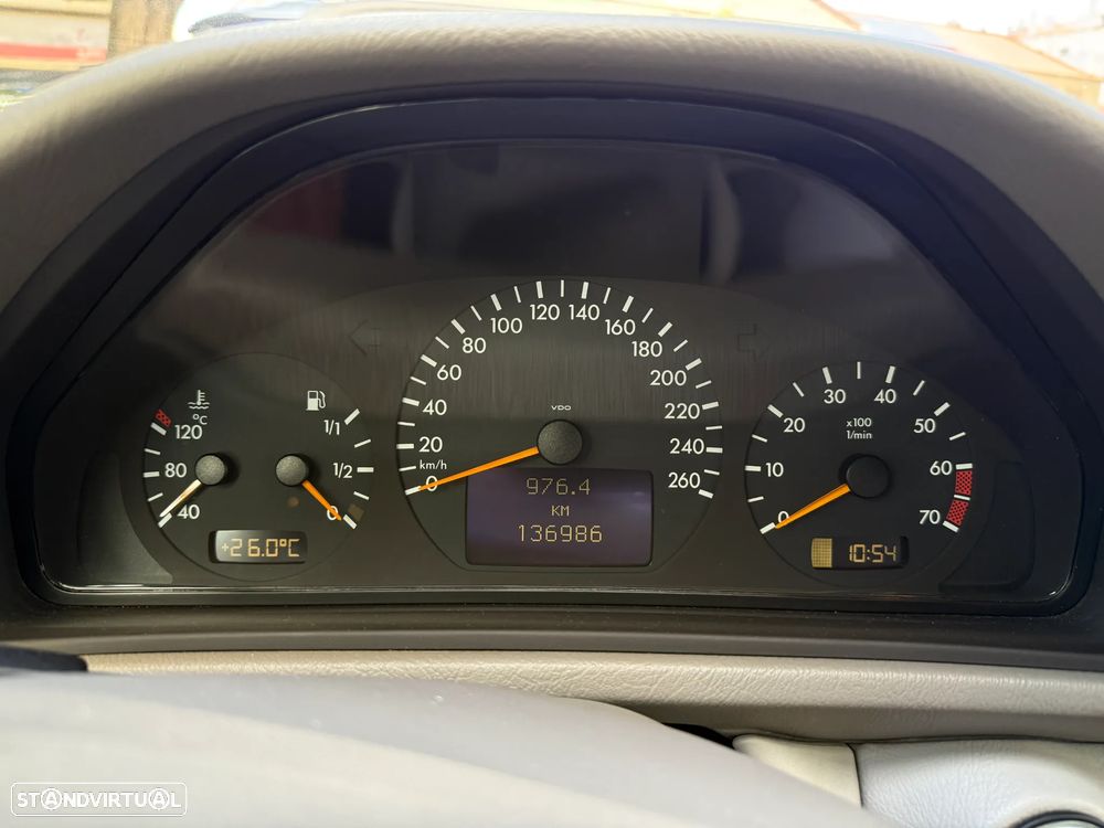 Mercedes-Benz CLK 320 Elegance - 11