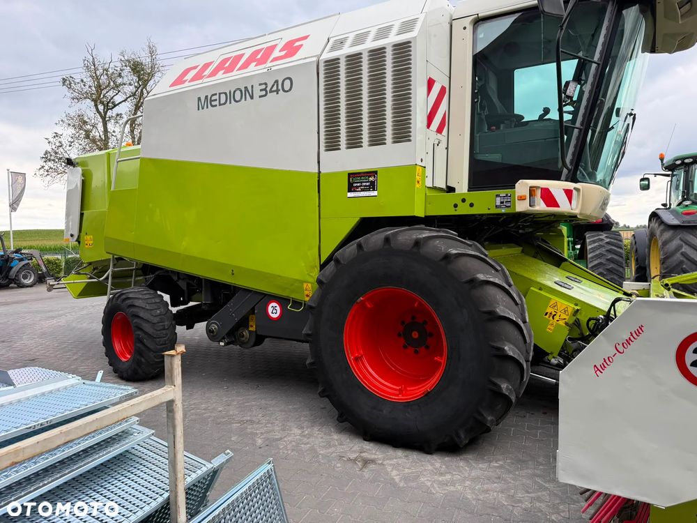 Claas MEDION 340 330  MEGA 350 320 - 6