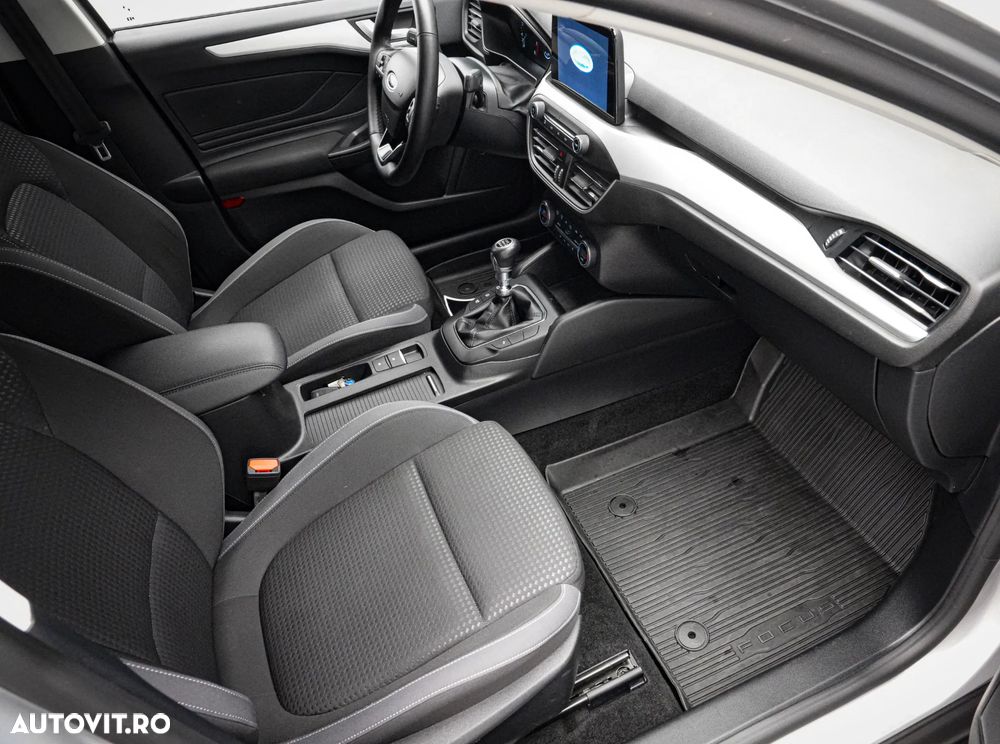Ford Focus 1.0 EcoBoost Titanium - 13