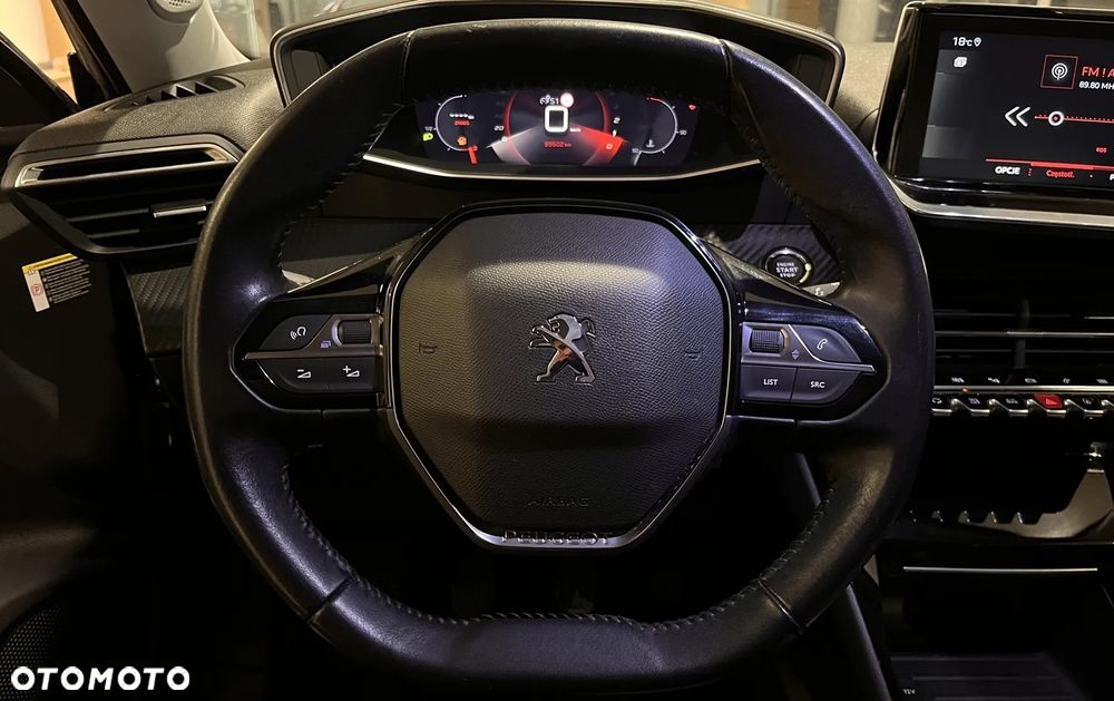 Peugeot 2008 PureTech 130 Allure - 12