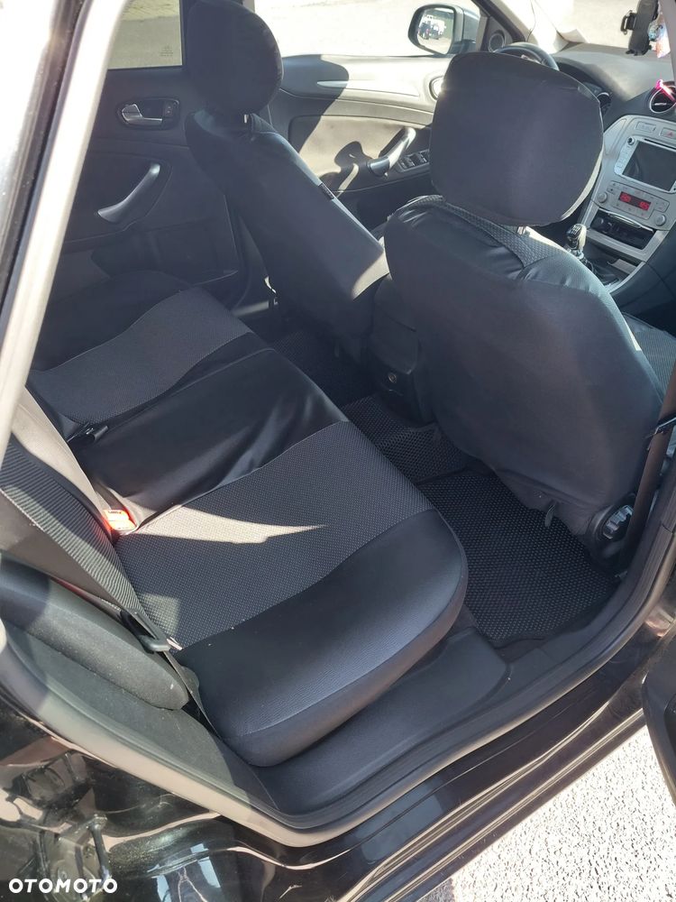 Ford Mondeo 2.0 TDCi Ambiente - 6