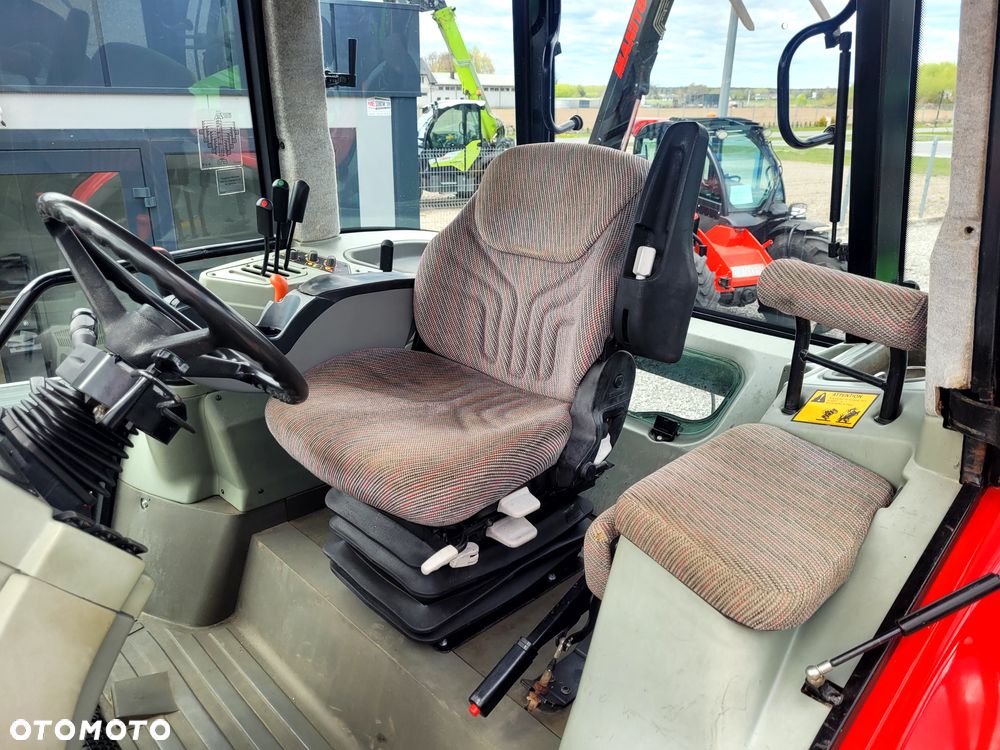 Massey Ferguson 8220 Power Control Xtra - 11